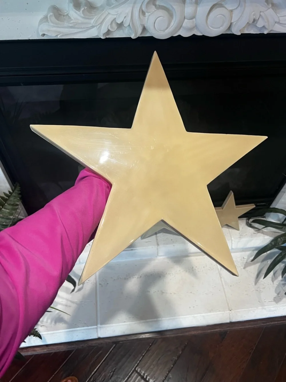 Pottery Barn Kids Glazed Metal Star Set